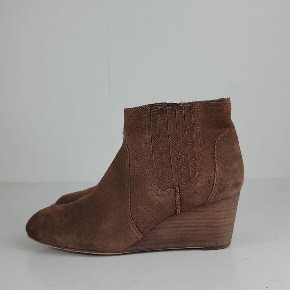 Violet & Red Wedge Brown Suede Leather Women's Ankle Boots - Picture 3 of 16